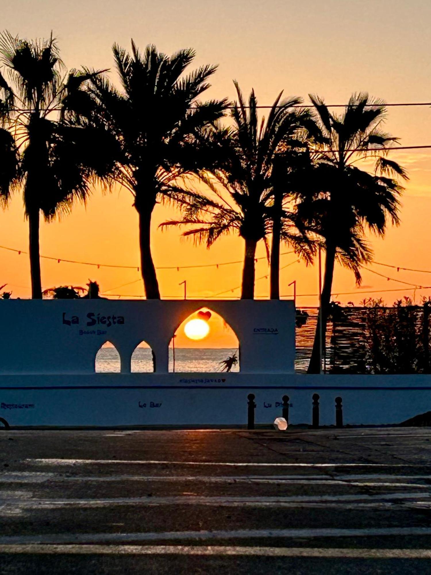 Casita Bonita - With Private Garden Near Beach In خافييا المظهر الخارجي الصورة